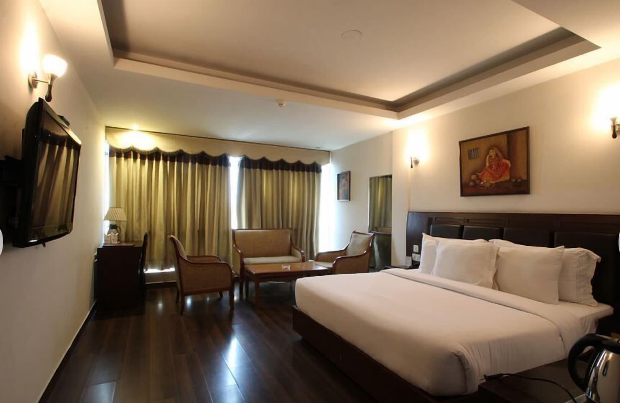 Saptagiri Hotel